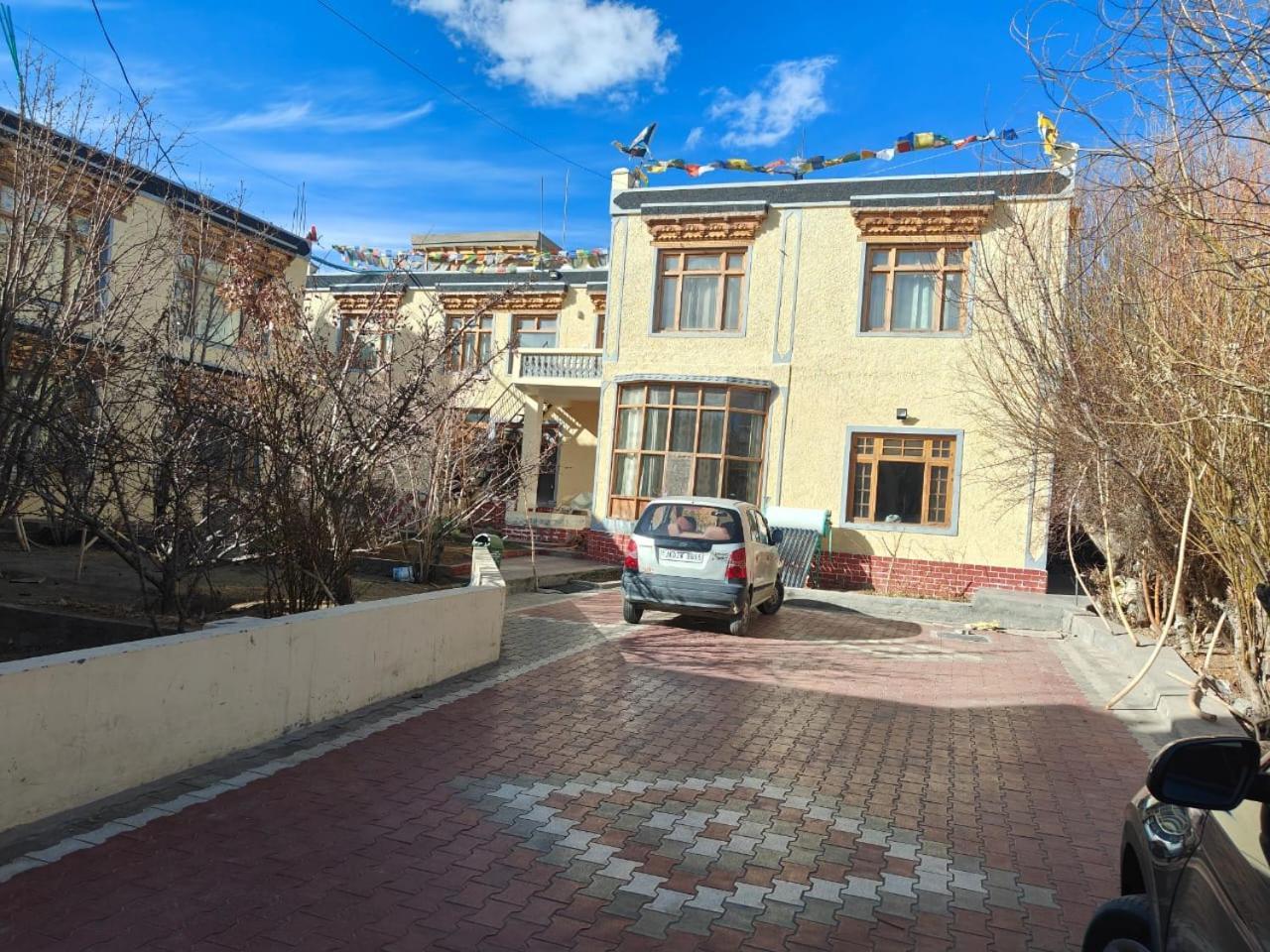 Hotel Lonchay Residency Leh Exterior foto